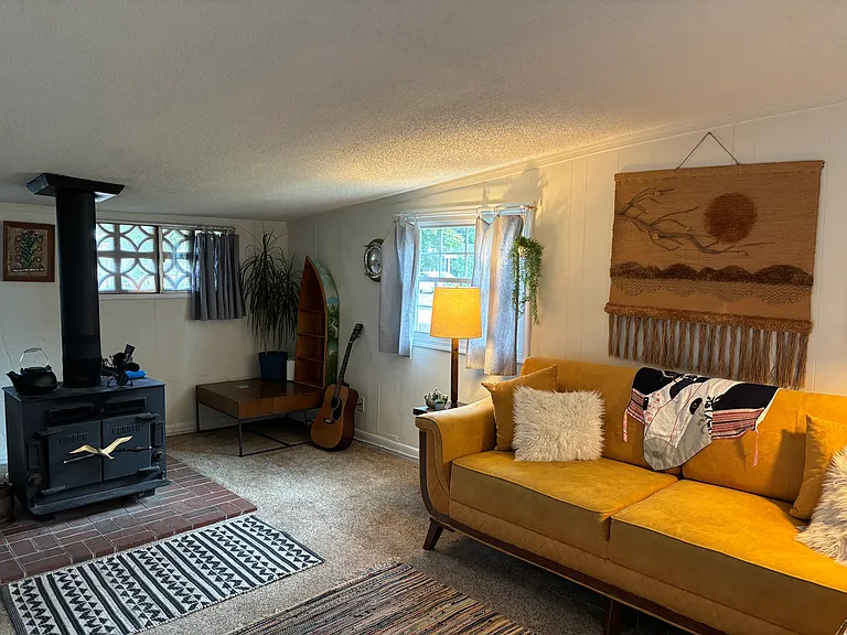Karen Ln — Photo 12
