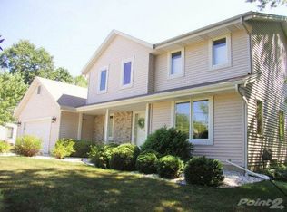 5299 W County Line Rd, Milwaukee, WI 53223