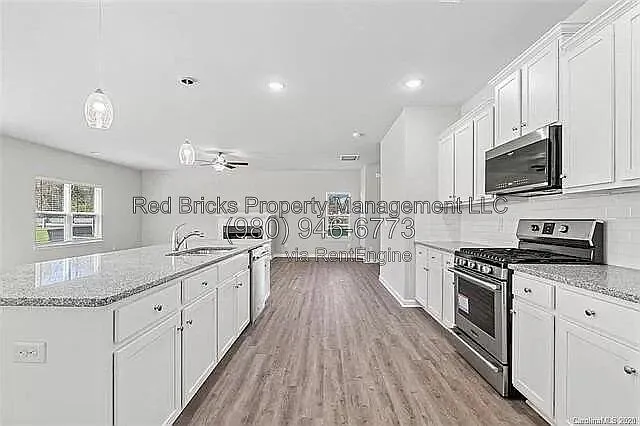4433 Cecilia Ln — Photo 6