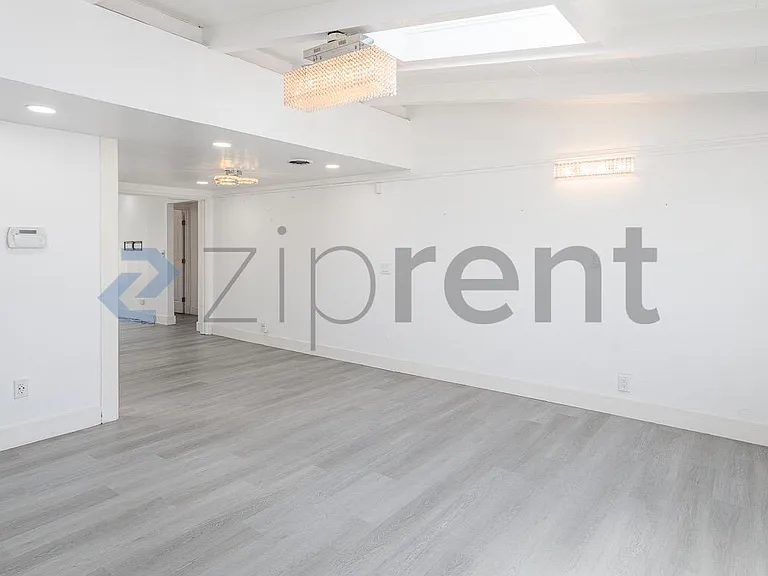 2330 Olive Ave — Photo 3