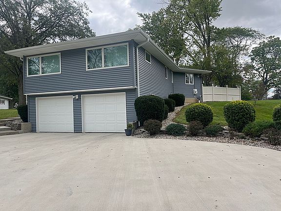 3rd image of 11040 Ottawa Dr #4