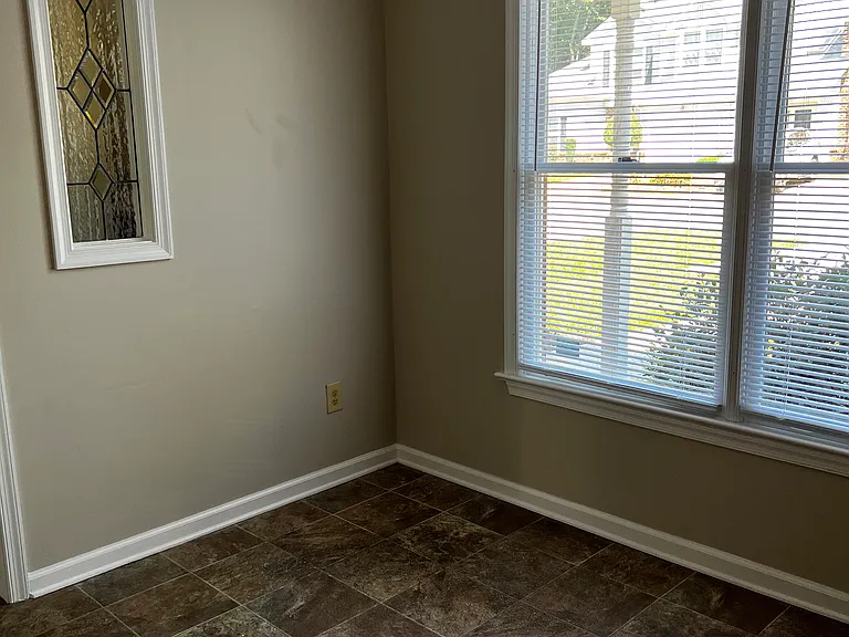 103 Hearthstone — Photo 13