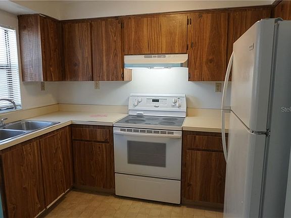 3rd image of 101 Lake Ave NE APT 119