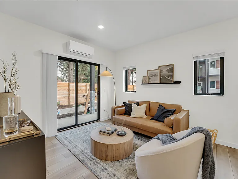 The Meadowlark Apartments — Photo 29
