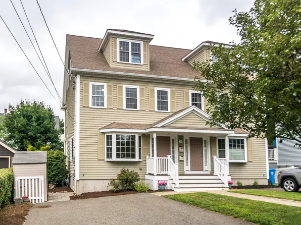 16 Peirce St #1, Waltham, MA 02453