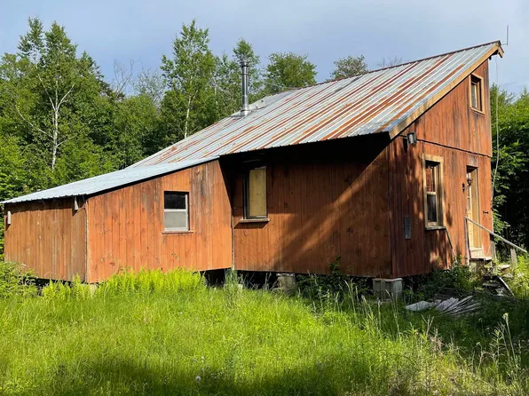 36 Lost Mile Road, Newfane, VT 05301