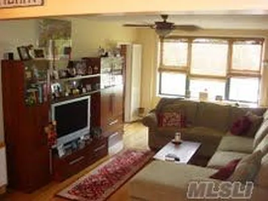 Sold by Douglas Elliman | media 14