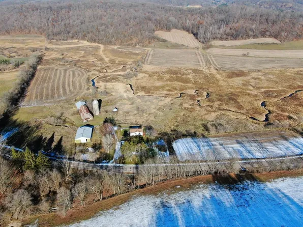 S4890 Pine Ave, Hillsboro, WI 54634