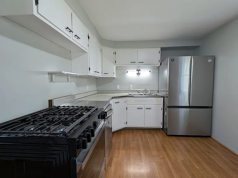 371 Indian Church Rd #2 — Photo 7