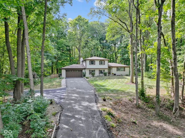 226 Saddle Brook Dr, Zionsville, IN 46077