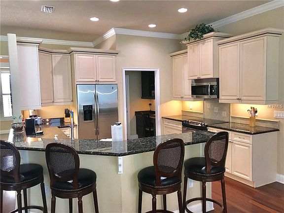 5th image of 247 Reserve Dr
