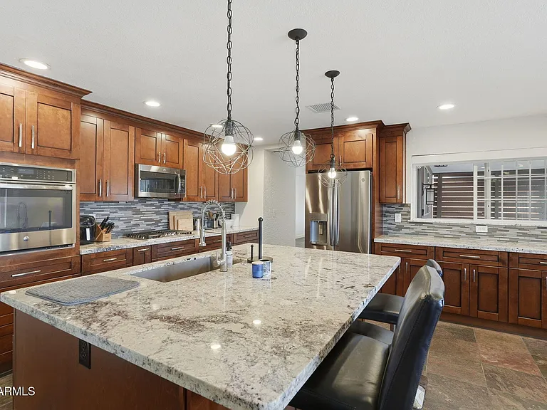 8307 E Clarendon Ave — Photo 10