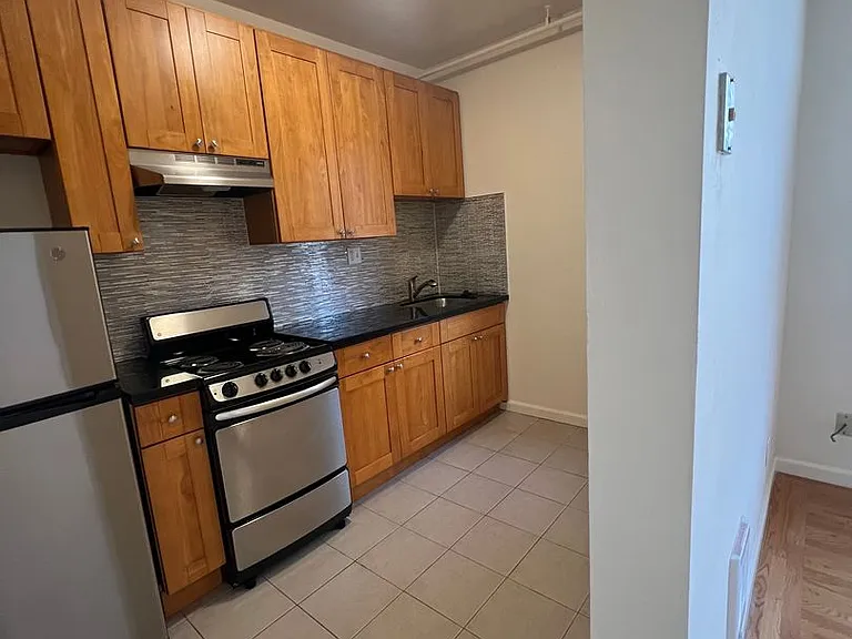 524 Guerrero Street (524r) — Photo 3