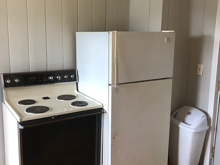 1257 Queen St #2 — Photo 3