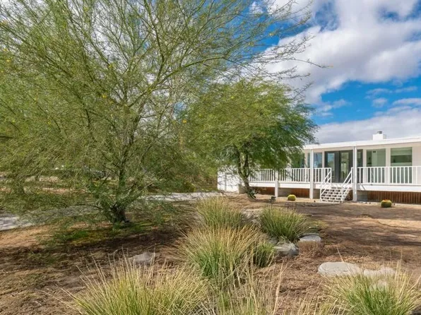 6946 Lennox Ave, Yucca Valley, CA 92284