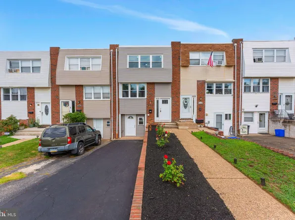 4122 Farmdale Rd, Philadelphia, PA 19154