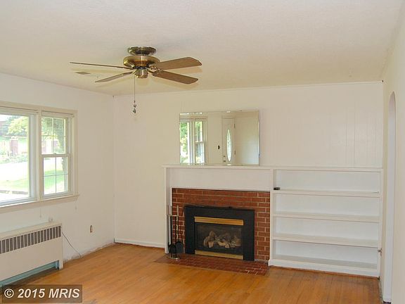 5th image of 10700 Oak Pl