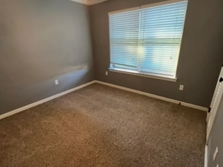 148 Glenbrook Dr — Photo 9
