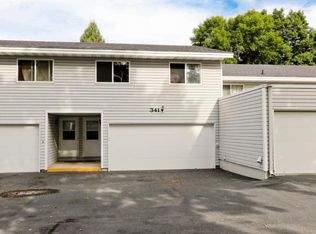 341 Shawnee Trl, Shakopee, MN 55379