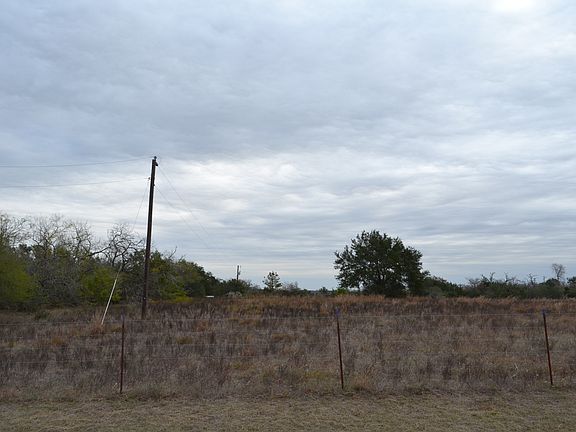 2nd image of 1899 County Road 270 Unit 4