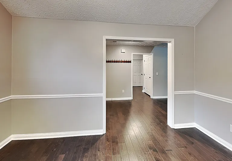 985 Crystal Water Dr — Photo 17