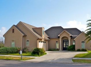105 S Montauban Dr, Lafayette, LA 70507