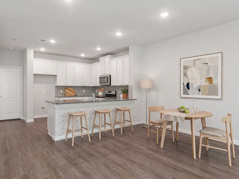 1274 Alamo Dr — Photo 14