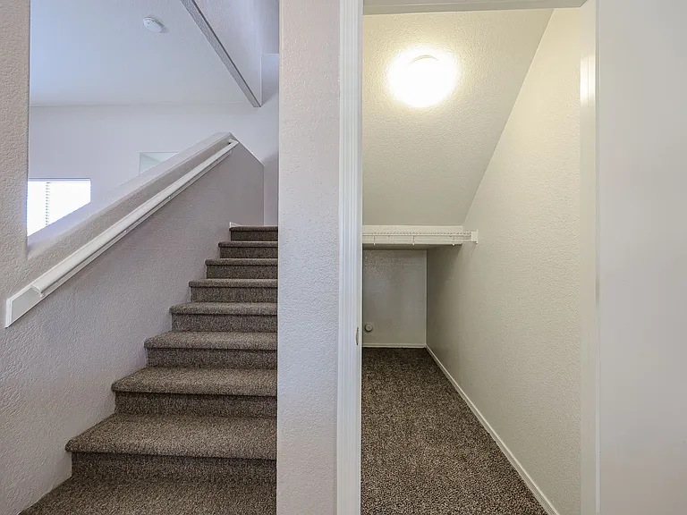 2648 S 84th Gln — Photo 16