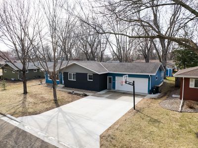 103 W James Ave, Marshall, MN, 56258