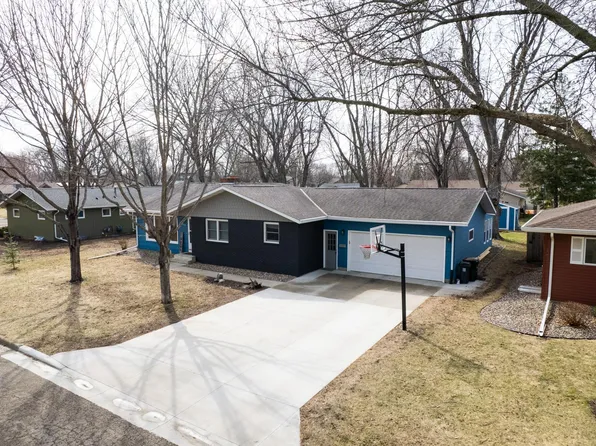 103 W James Ave, Marshall, MN 56258