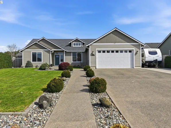 2025 Roosevelt Loop, North Bend, OR 97459