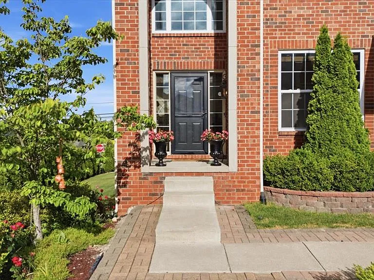 4810 E Stonegate Cir — Photo 3