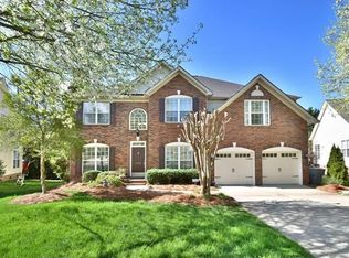 6528 Elfreda Rd, Charlotte, NC 28270