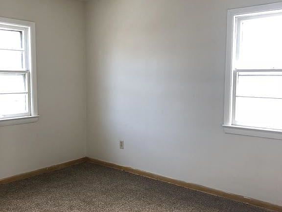 5th image of 9206 Garfield Blvd