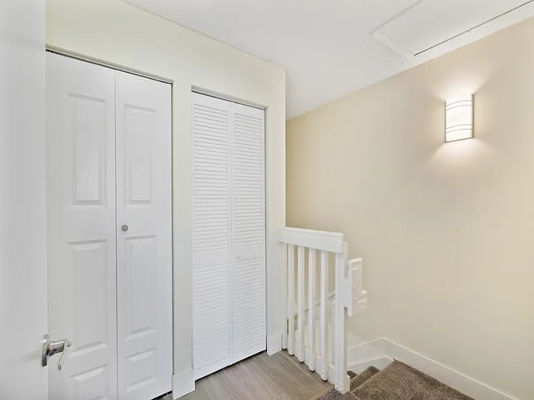B1 St. Tropez - 3-Story Townhomes