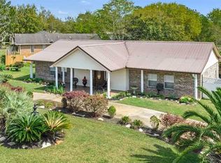 1971 El Camino Dr, Biloxi, MS 39532