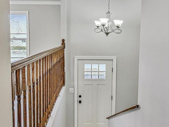 4th image of 334 S Fairfield Ave