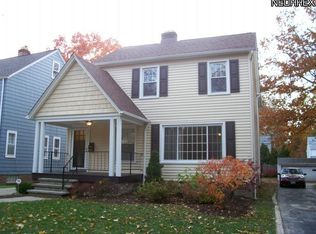 860 Beverly Rd, Cleveland Heights, OH 44121