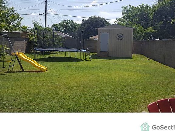 2nd image of 140 Stardust Ln