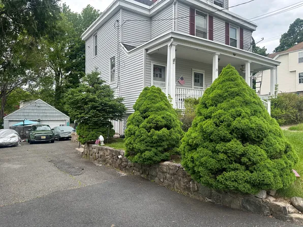 28 3rd St Floor 1, Dover, NJ 07801
