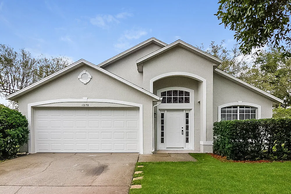 3 bed, 2.0 bath, 1786 sqft, $2,455 — Photo 1