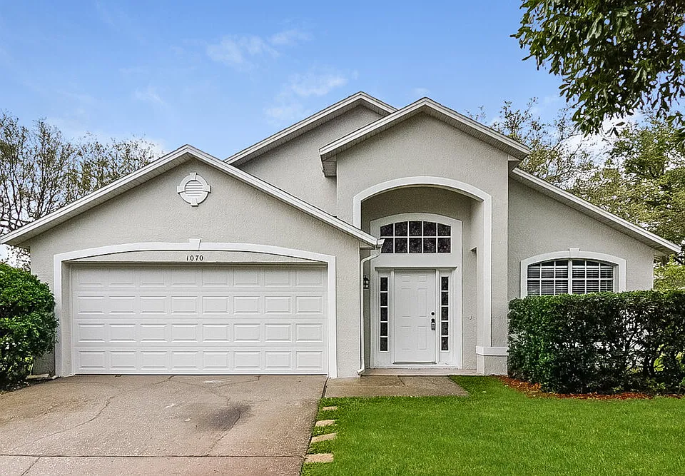 1070 Corkwood Dr
