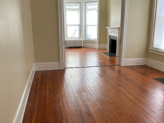 4th image of 112 N Morris St APT 1