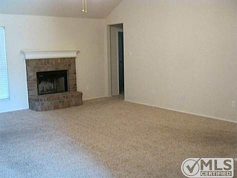 4th image of 321 Wintergreen Ct