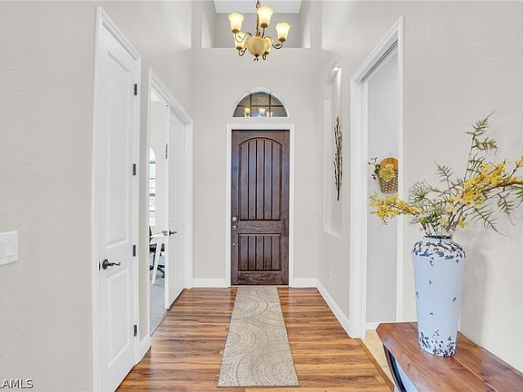 4th image of 8670 Mercado Ct