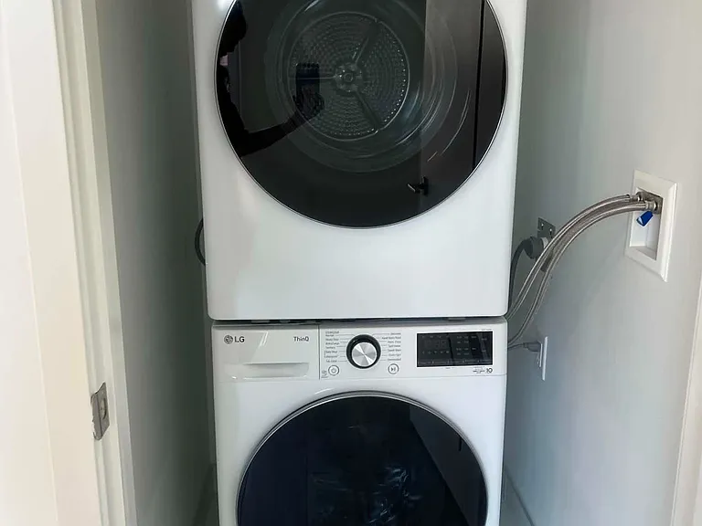 10 Oak St #409 — Photo 8