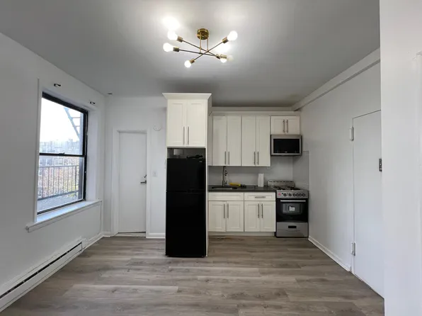 20 Gifford Ave #44E, Jersey City, NJ 07304