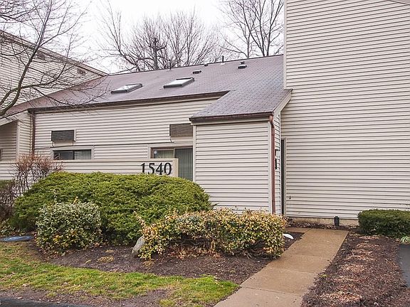 2nd image of 1540 Cedarwood Dr #15I