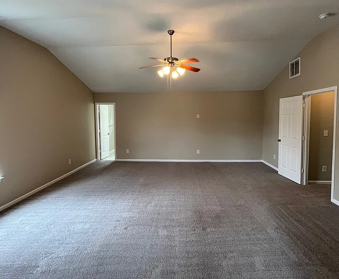 15315 Edgewater Forest Ln — Photo 20