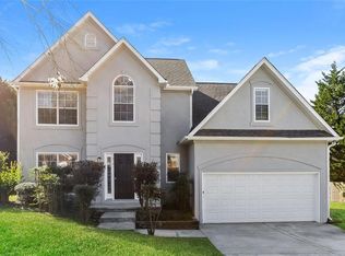 1070 Big Haynes Dr, Grayson, GA
